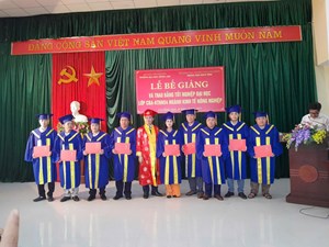 Lễ bế giảng và trao bằng tốt nghiệp đại học cho lớp CBA-KTNN54